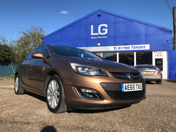 Vauxhall Astra Elite