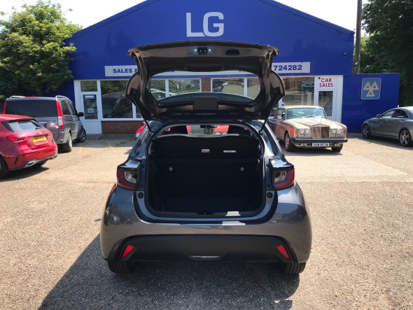 Yaris 1.5 VVT-h Icon