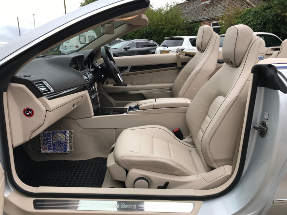 E220 Bluetec SE Cabriolet