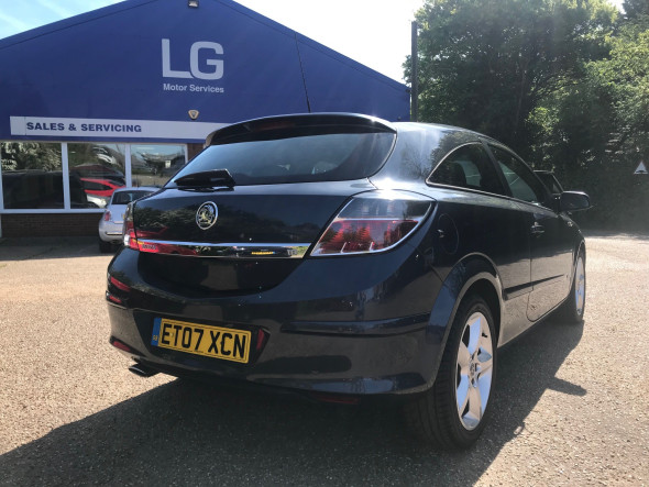 Astra Sport Hatch 1.8i VVT SRI