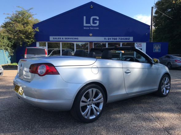 Eos Sport T FSI Automatic