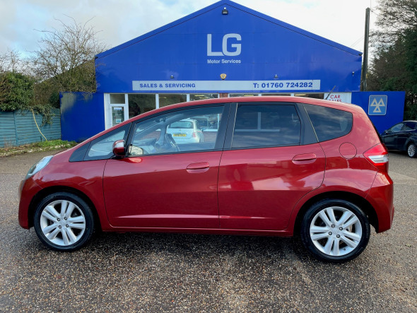 Jazz ES+I-VTEC Automatic