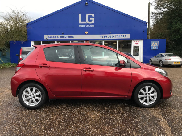 Yaris T-Spirit VVT-I CVT