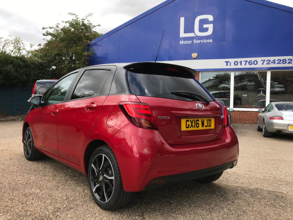 Yaris 1.33 VVT-I Design