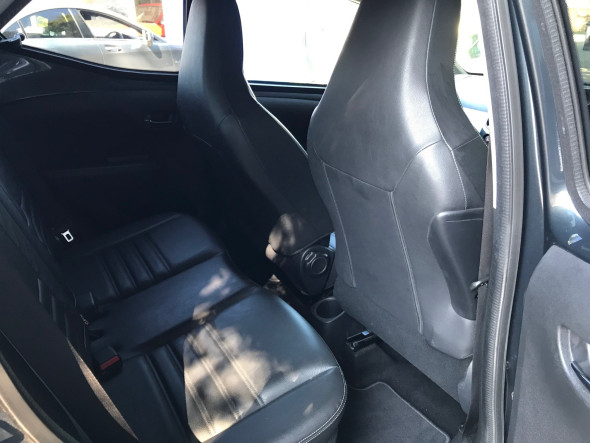 Aygo 1.0 VVT-I x-clusiv 2 x-wave x-shift Automatic