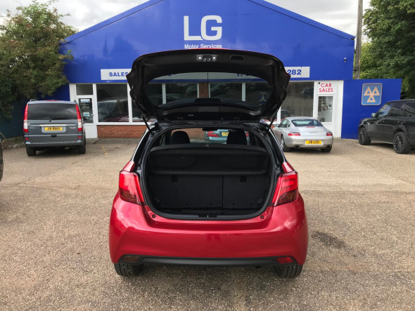 Yaris 1.33 VVT-I Design