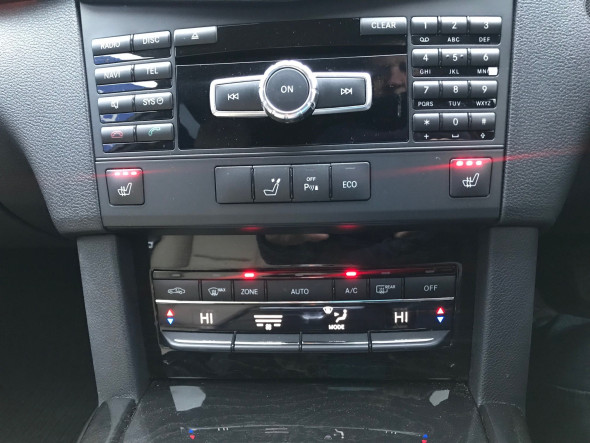 E220 CDI Avantgarde Blue-Efficiency Automatic