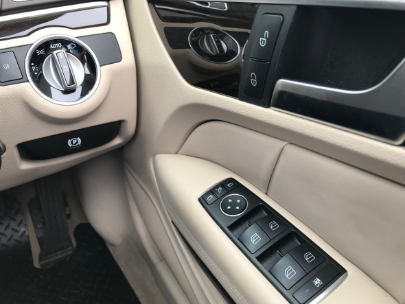 E220 Bluetec SE Cabriolet