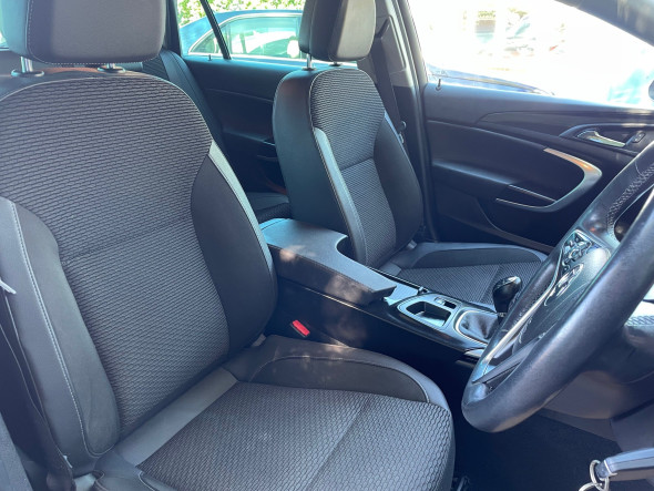 Insignia 2.0 CDTi ecoFLEX Tech Line Sports Tourer