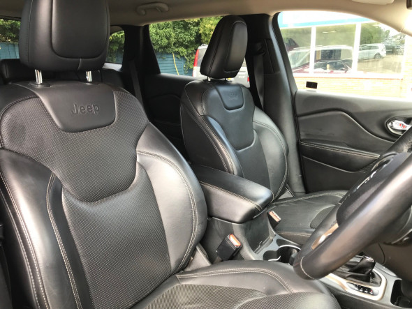 Cherokee Limited M-Jet 4x4 Auto SUV