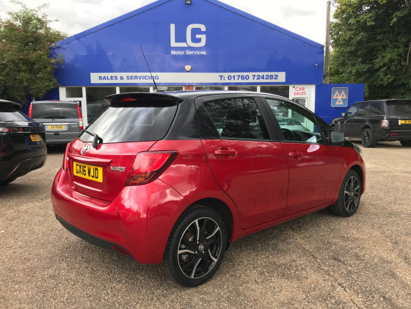 Yaris 1.33 VVT-I Design