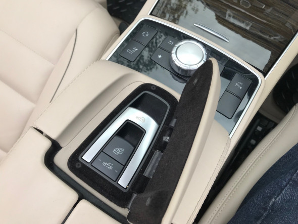 E220 Bluetec SE Cabriolet