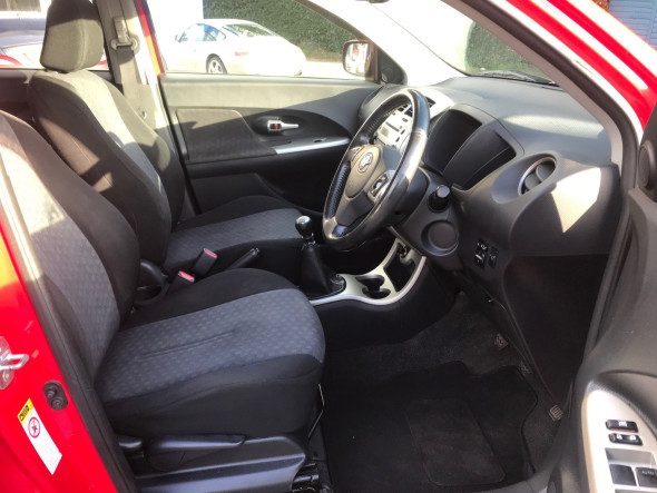 Urban Cruiser 1.33 Dual VVT-I