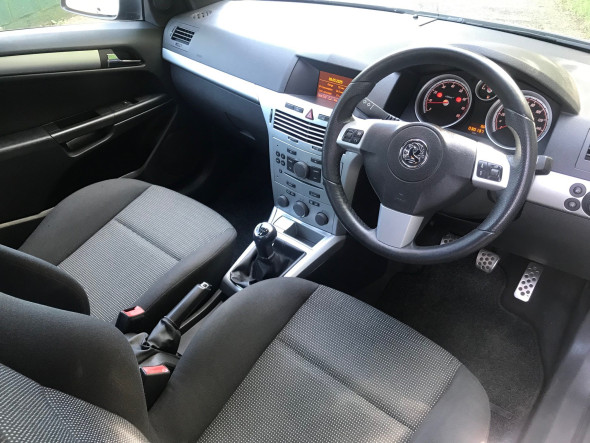 Astra Sport Hatch 1.8i VVT SRI