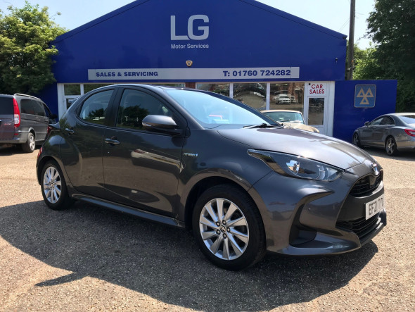 Yaris 1.5 VVT-h Icon
