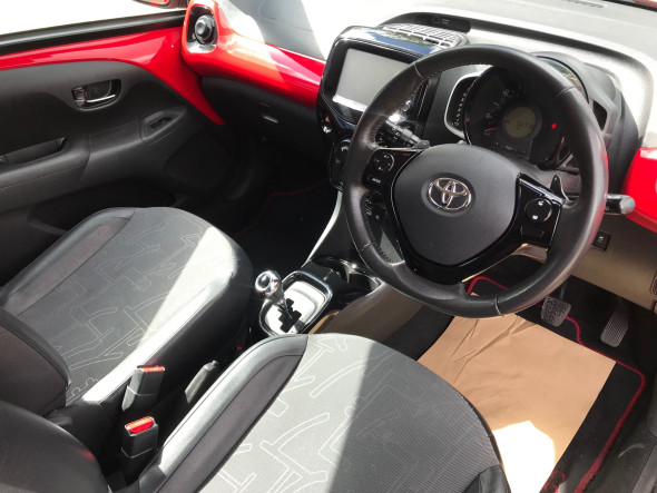 Aygo 1.0 VVT-I X-Pression Auto