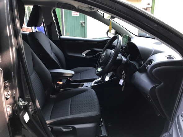 Yaris 1.5 VVT-h Icon