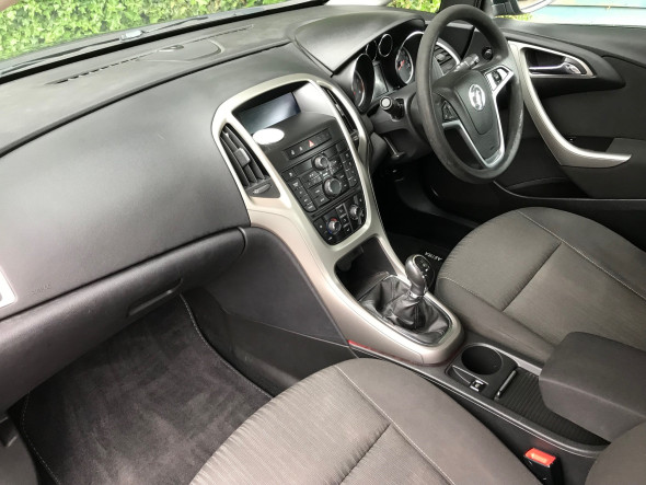 Astra Exclusiv CDTI