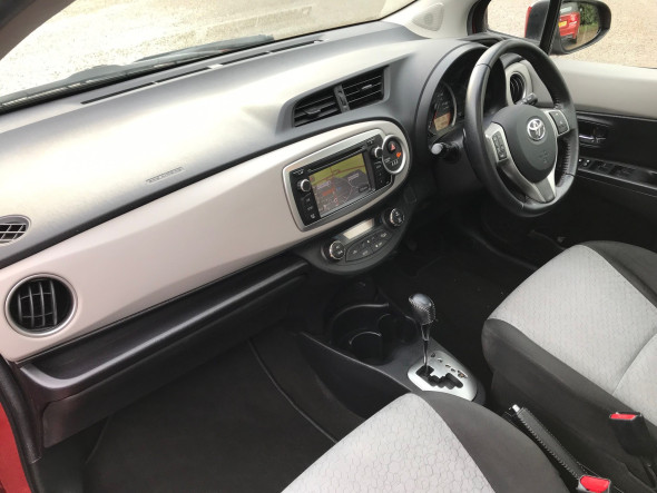 Yaris T-Spirit VVT-I CVT