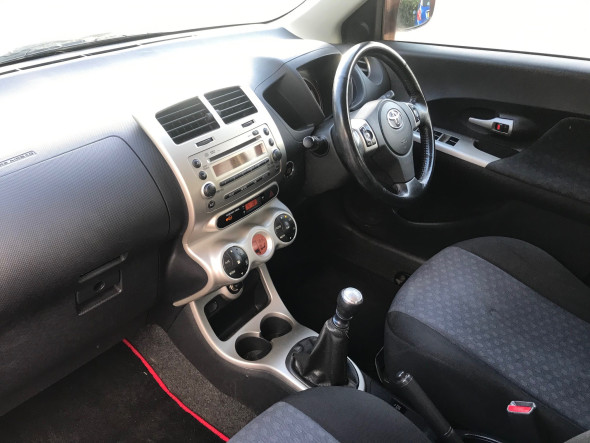 Urban Cruiser 1.33 Dual VVT-I