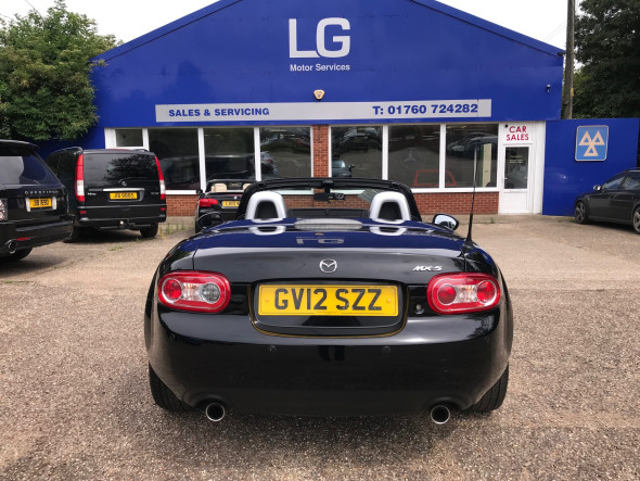 MX-5 2.0i Roadster Powershift Auto