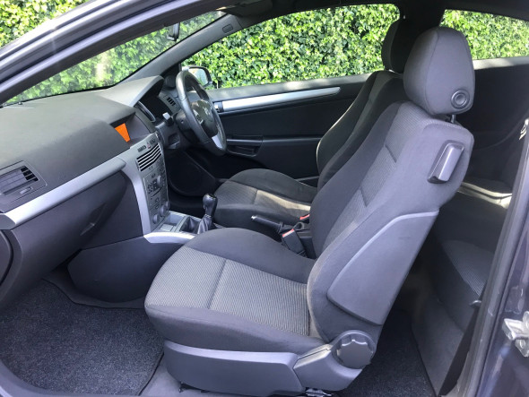 Astra Sport Hatch 1.8i VVT SRI