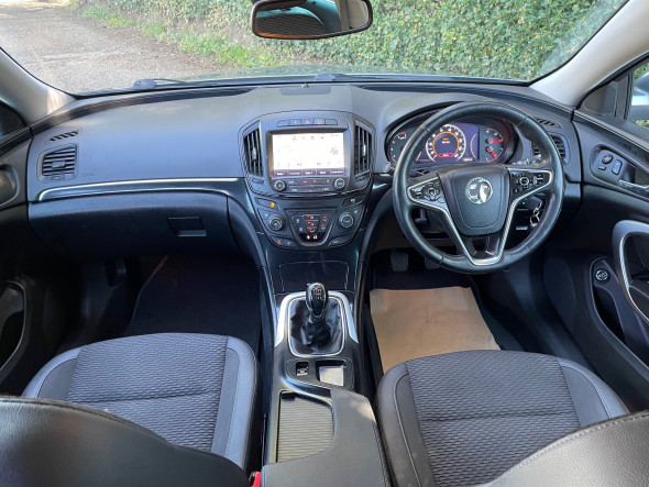Insignia 2.0 CDTi ecoFLEX Tech Line Sports Tourer