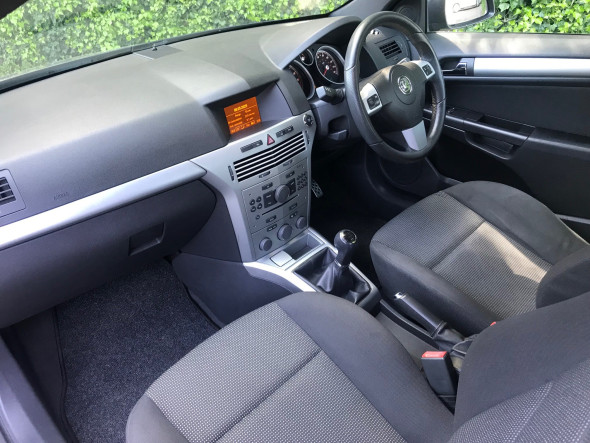 Astra Sport Hatch 1.8i VVT SRI