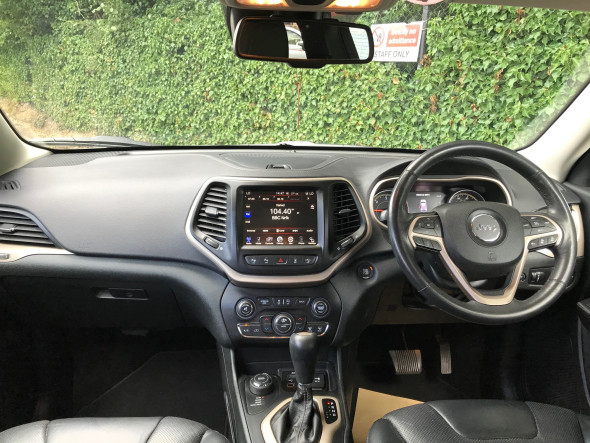 Cherokee Limited M-Jet 4x4 Auto SUV
