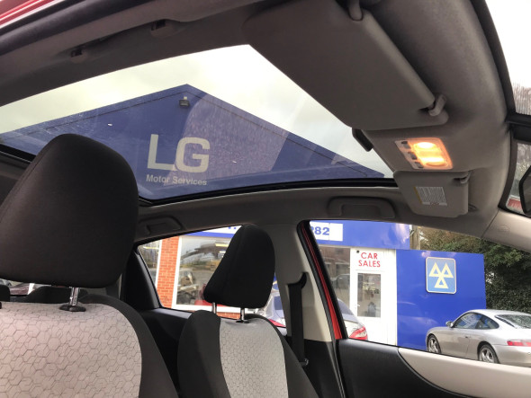 Yaris T-Spirit VVT-I CVT