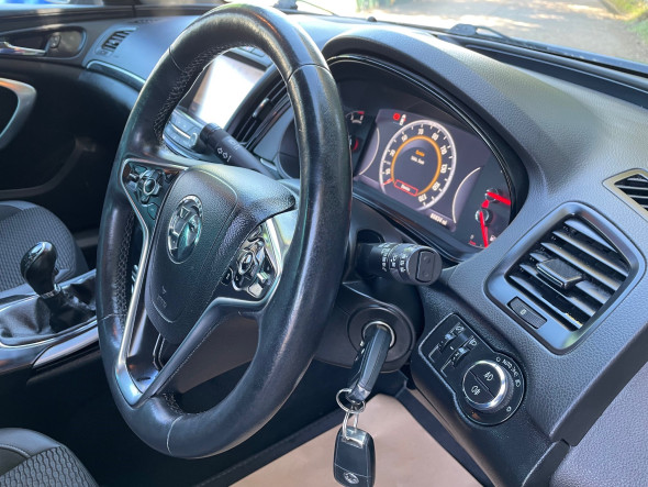 Insignia 2.0 CDTi ecoFLEX Tech Line Sports Tourer