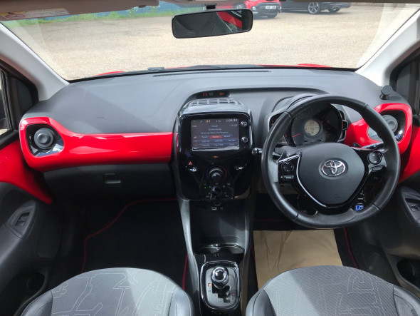 Aygo 1.0 VVT-I X-Pression Auto