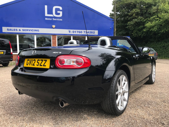 MX-5 2.0i Roadster Powershift Auto