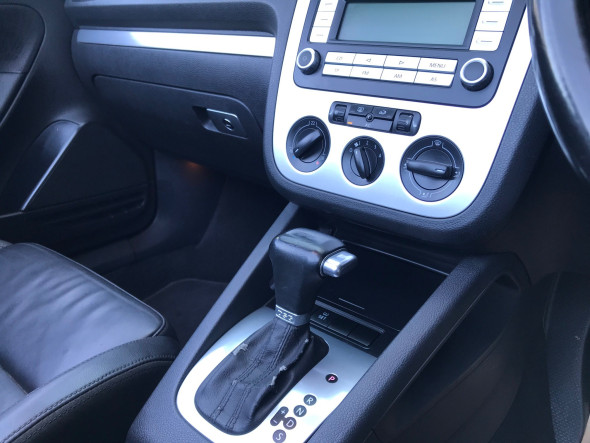 Eos Sport T FSI Automatic