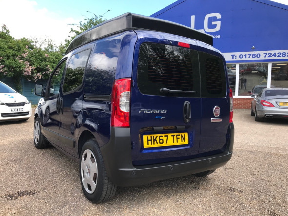 Fiorino 1.3 Multijet2 SX Romahome R10 Automatic