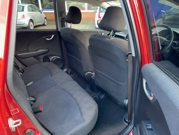 Jazz ES+I-VTEC Automatic