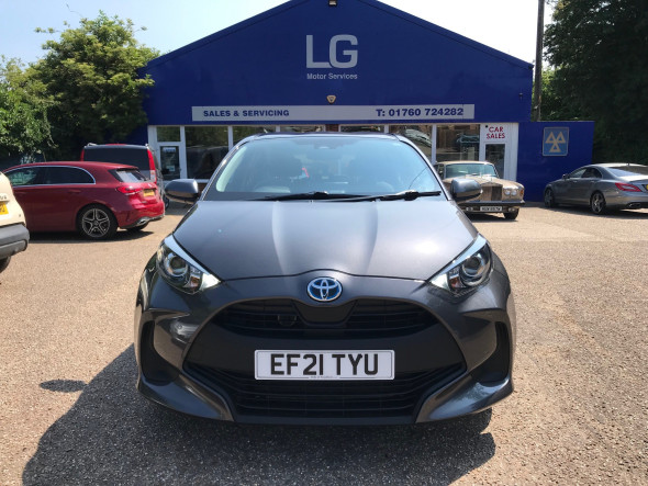 Yaris 1.5 VVT-h Icon