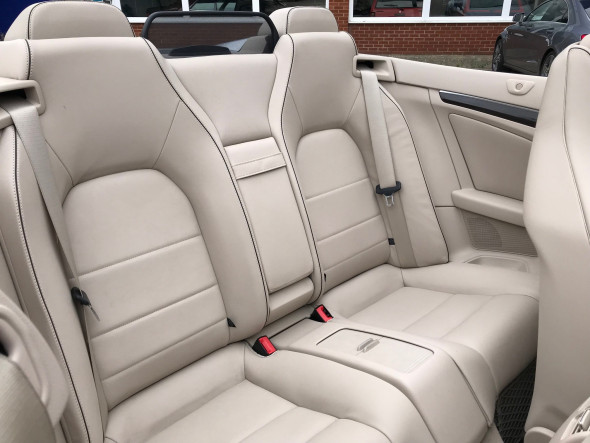 E220 Bluetec SE Cabriolet