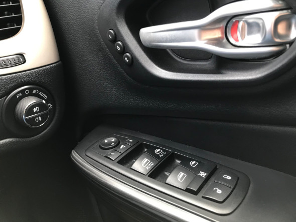 Cherokee Limited M-Jet 4x4 Auto SUV