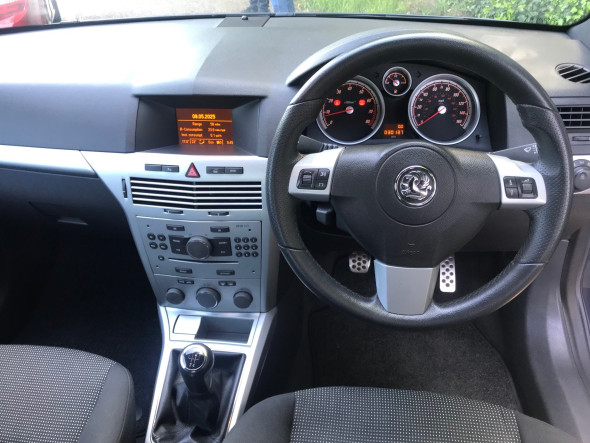 Astra Sport Hatch 1.8i VVT SRI