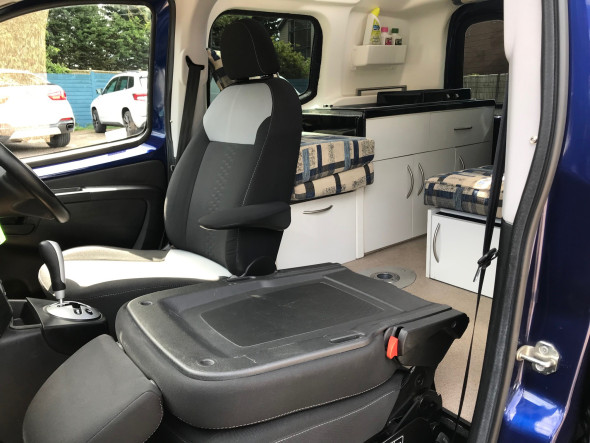 Fiorino 1.3 Multijet2 SX Romahome R10 Automatic