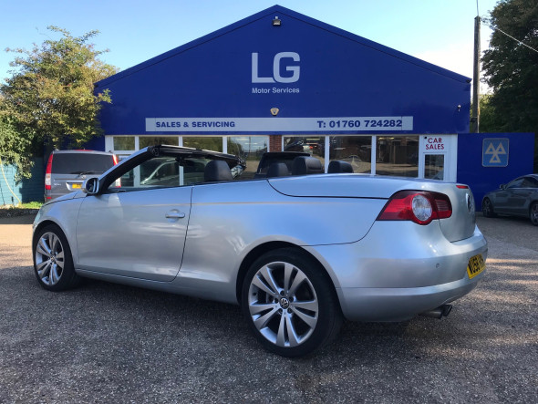 Eos Sport T FSI Automatic