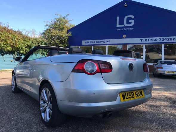 Eos Sport T FSI Automatic