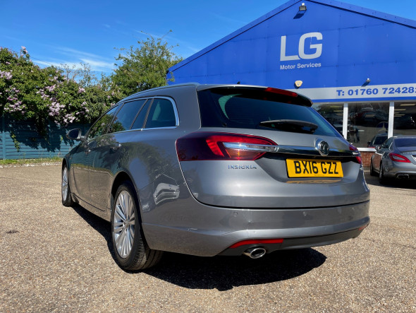 Insignia 2.0 CDTi ecoFLEX Tech Line Sports Tourer