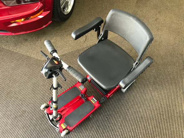 Luggie Elite Folding Mobility Scooter