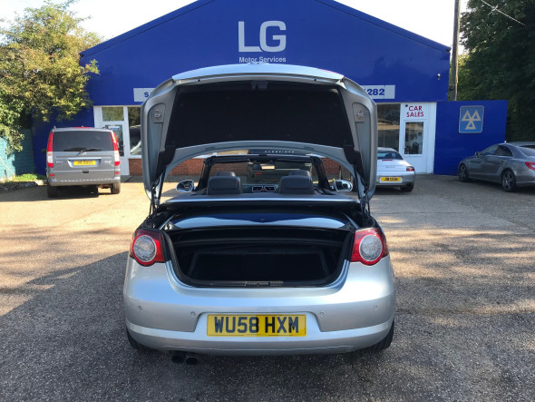 Eos Sport T FSI Automatic