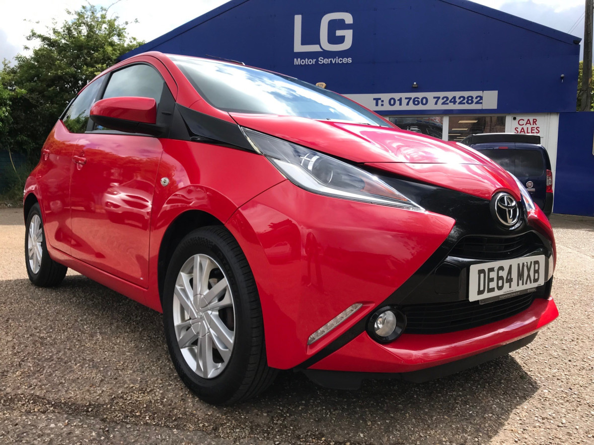 Aygo 1.0 VVT-I X-Pression Auto