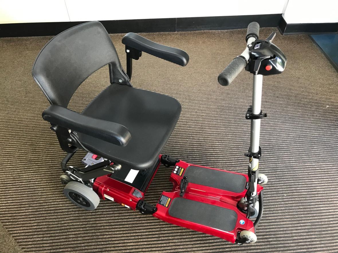  Luggie Elite Folding Mobility Scooter