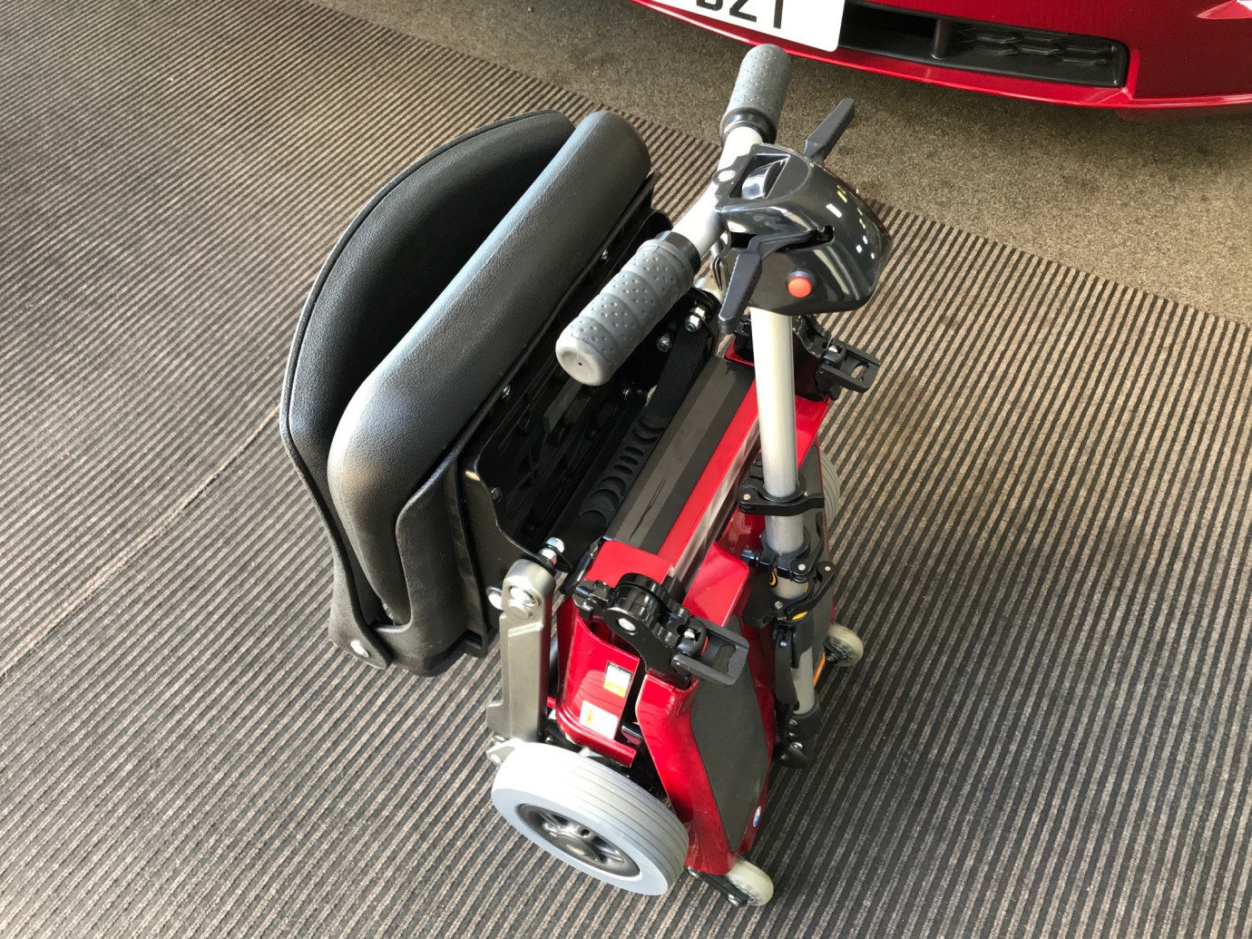 Luggie Elite Folding Mobility Scooter