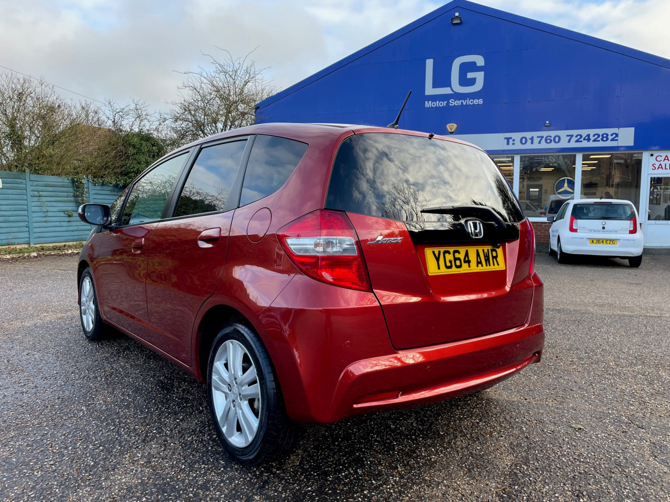 Jazz ES+I-VTEC Automatic